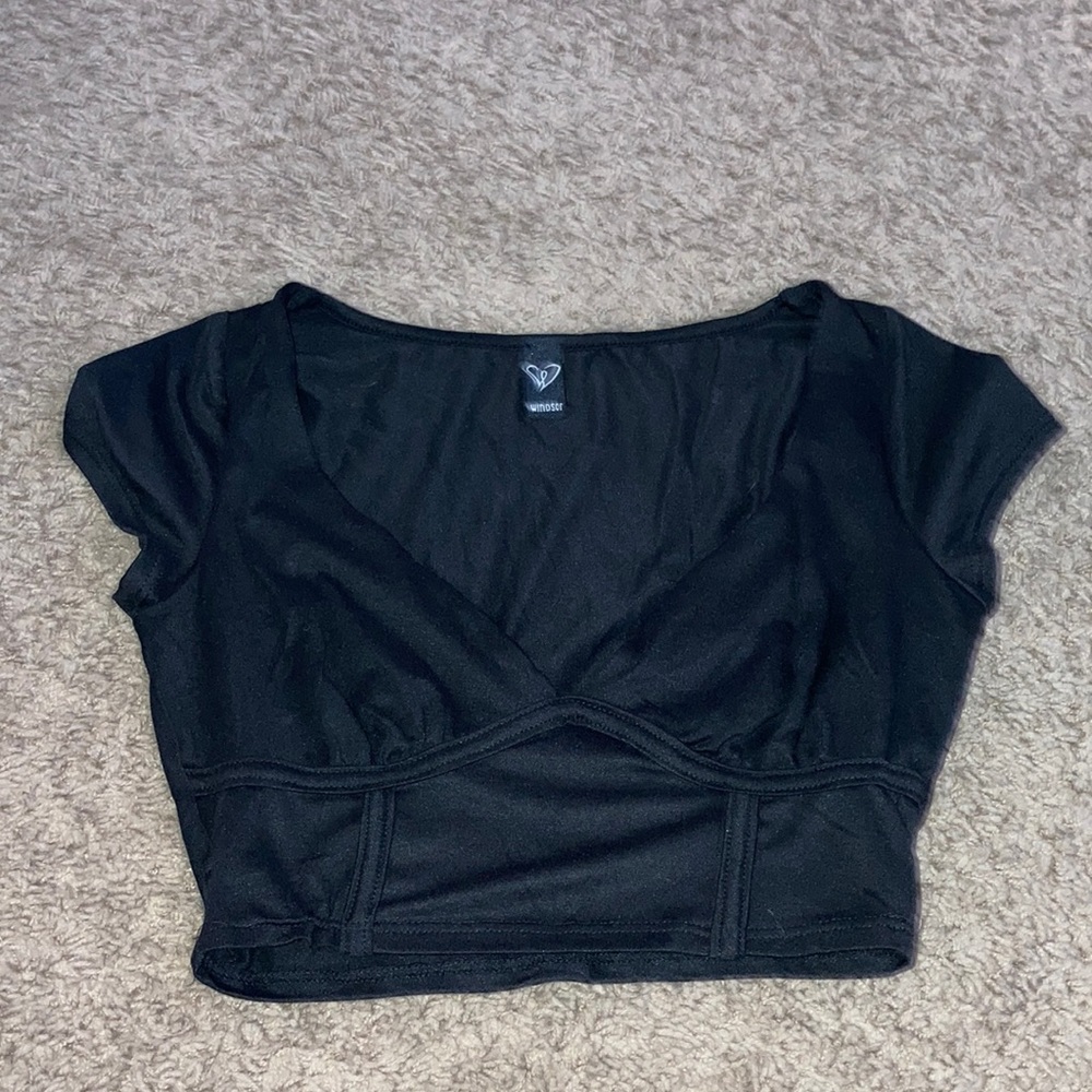 Black Croptop